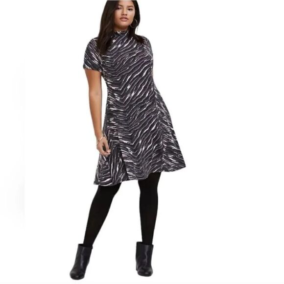 NEW Torrid Zebra Hacci Mock Neck Trapeze Dress in Gray/Pink Size 3 (3X 22-24) - Picture 13 of 13